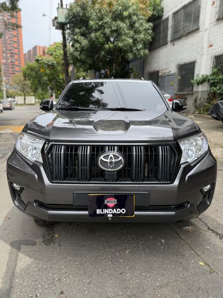 Toyota prado tx.l diesel blindado 2023 - imagen secundaria 1