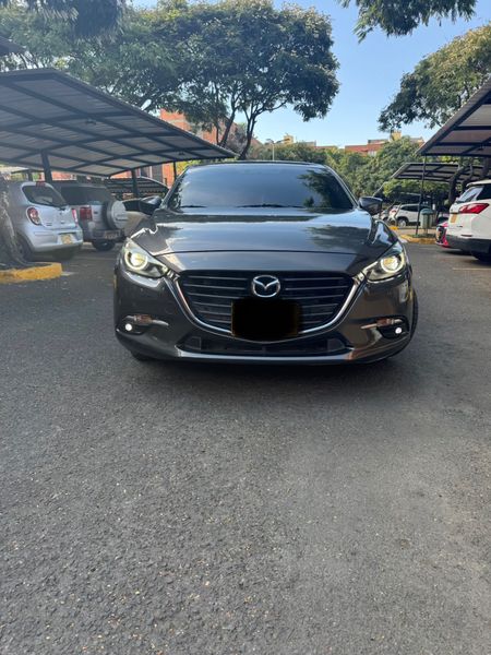 Mazda 3 Touring AT - Modelo 2019 - imagen secundaria 1