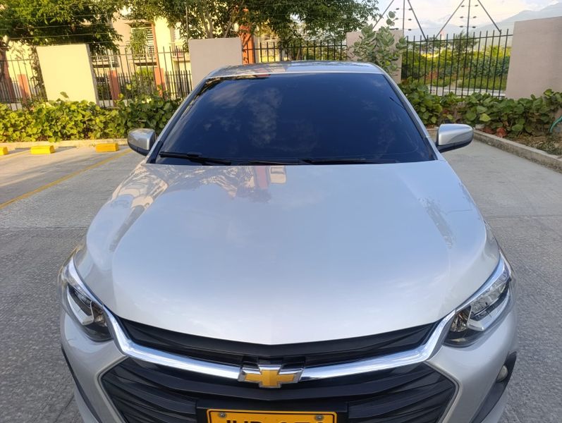 Chevrolet Onix turbo 1.0 2022 - imagen secundaria 1