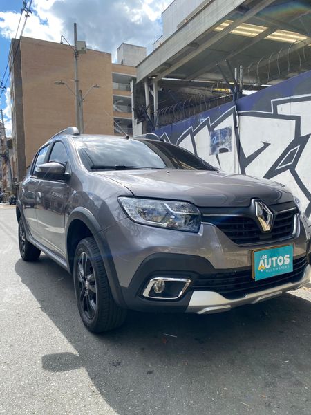RENAULT SANDERO STEPWAY INTENSE 2.026 AT - imagen secundaria 1