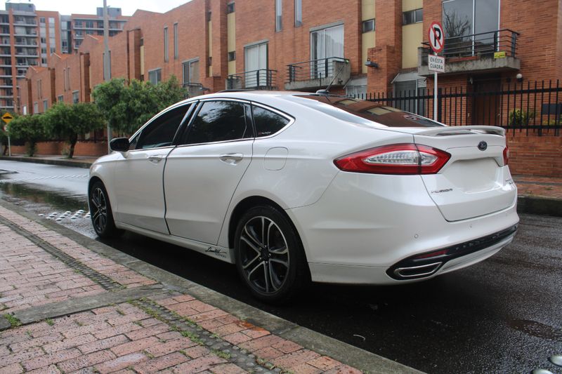 Ford Fusion Titanium 2016 - imagen secundaria 2