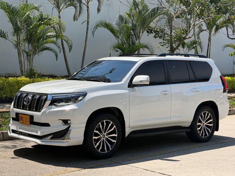 Toyota Prado TXL 2017 - imagen secundaria 1