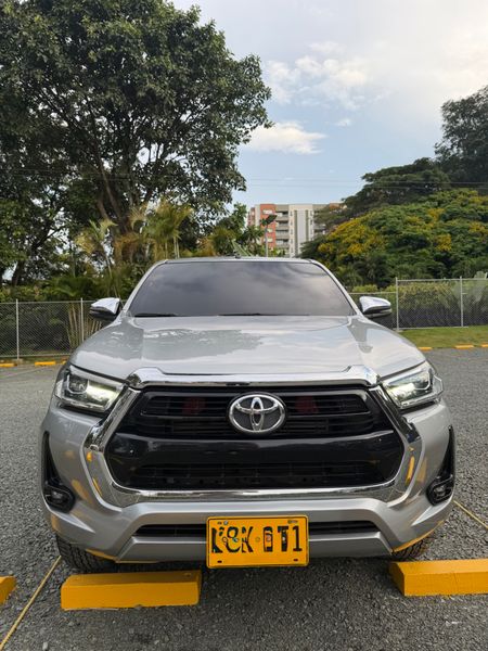 Toyota hilux srx 2021 2.8 diesel  blindaje 2 - imagen secundaria 1