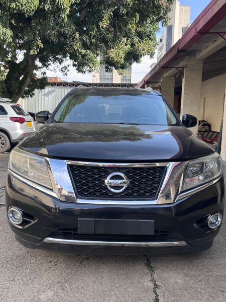 Nissan pathfinder - imagen secundaria 1