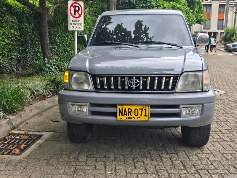 Toyota prado sumo 2007 - imagen secundaria 1