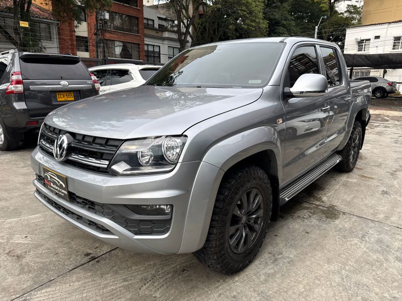 VOLKSWAGEN AMAROK 2022  COMFORTLINE 2.0 DIÉSEL 4X4 2022 - poco km