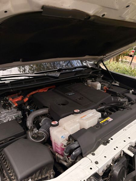 TOYOTA SEQUOIA - imagen secundaria 2