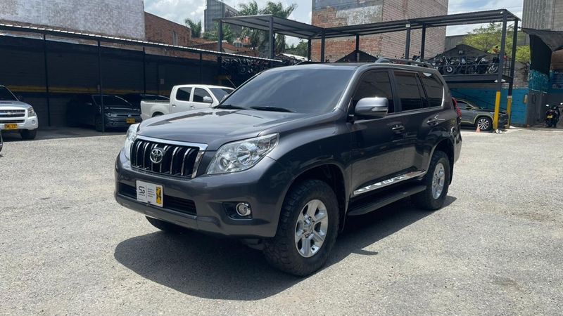 TOYOTA PRADO TXL MODELO 2012 - imagen 1