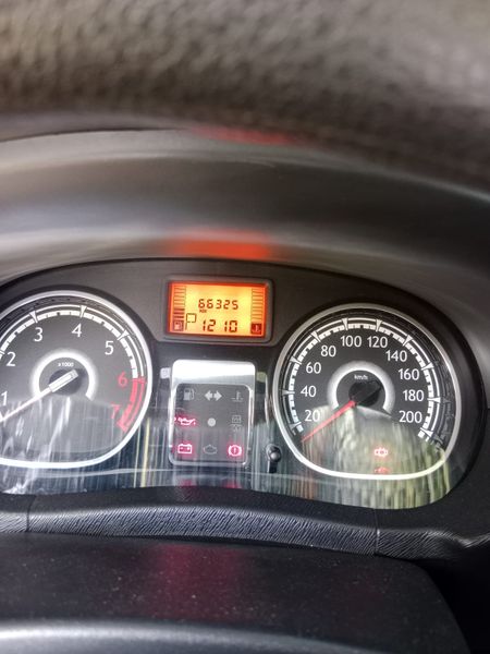 Renault Sandero 1.6 aut 2015 - imagen secundaria 1