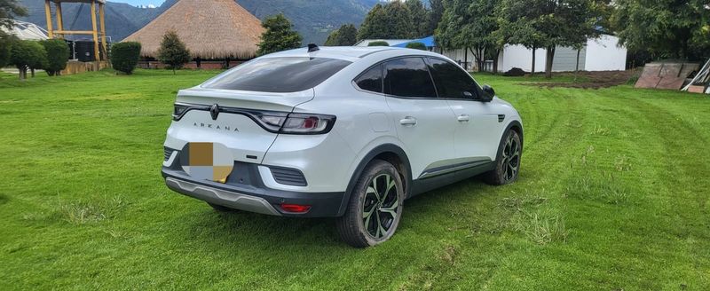 Renault Arkana I Tech híbrido modelo 2025 único dueo 17 mil kms - imagen secundaria 1