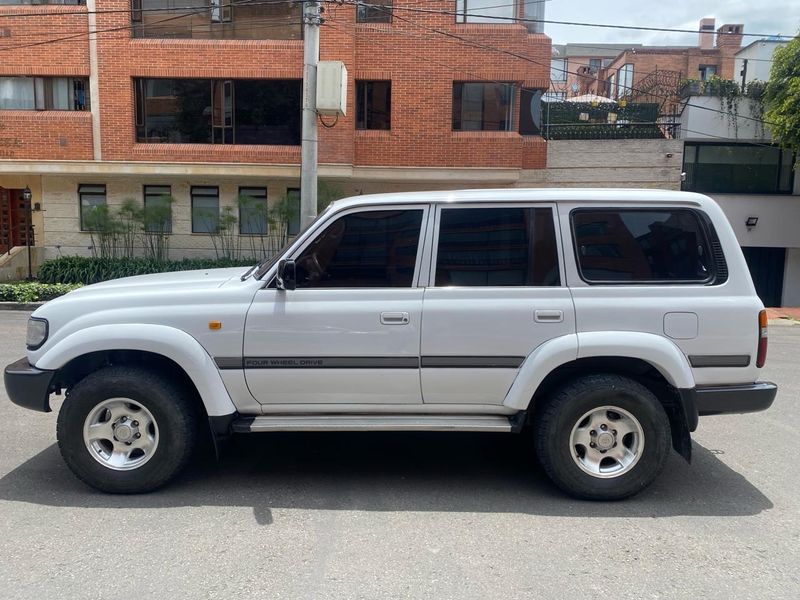 Toyota Burbuja VX FZJ80 - imagen secundaria 1