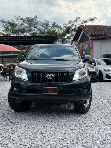 TOYOTA PRADO TX 2010 - imagen secundaria 1