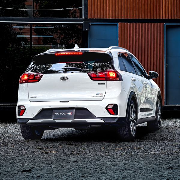 Kia Niro Zenith Hybrid 2020 - imagen secundaria 2