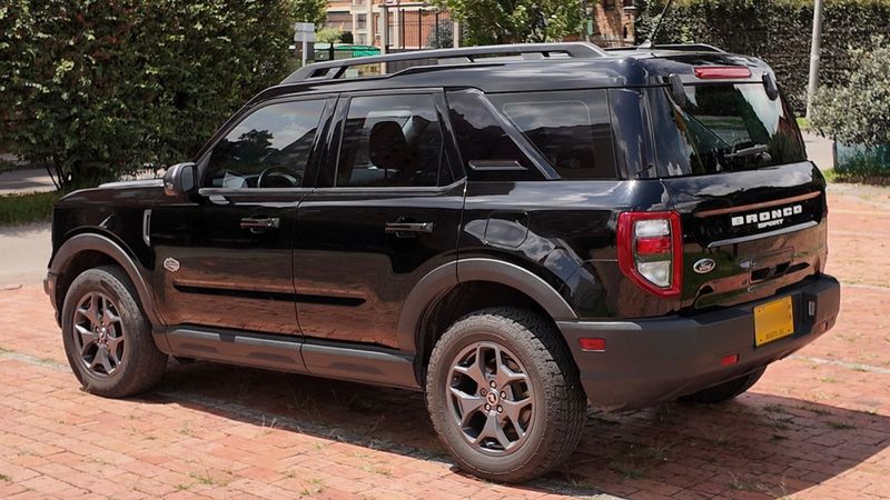 Ford Bronco SPORT Ecoobost Wildatrck 4x4 - imagen secundaria 1