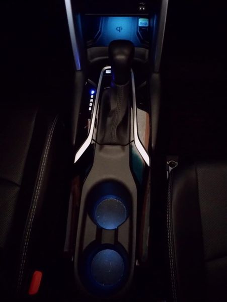 Toyota corolla cross Hybrid- solo 15 mil ks- se vende por no uso - imagen secundaria 2