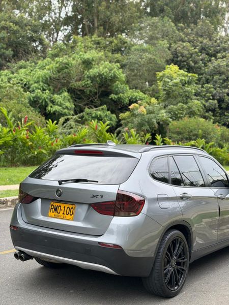 BMW X1  Modelo 2012 - imagen secundaria 1
