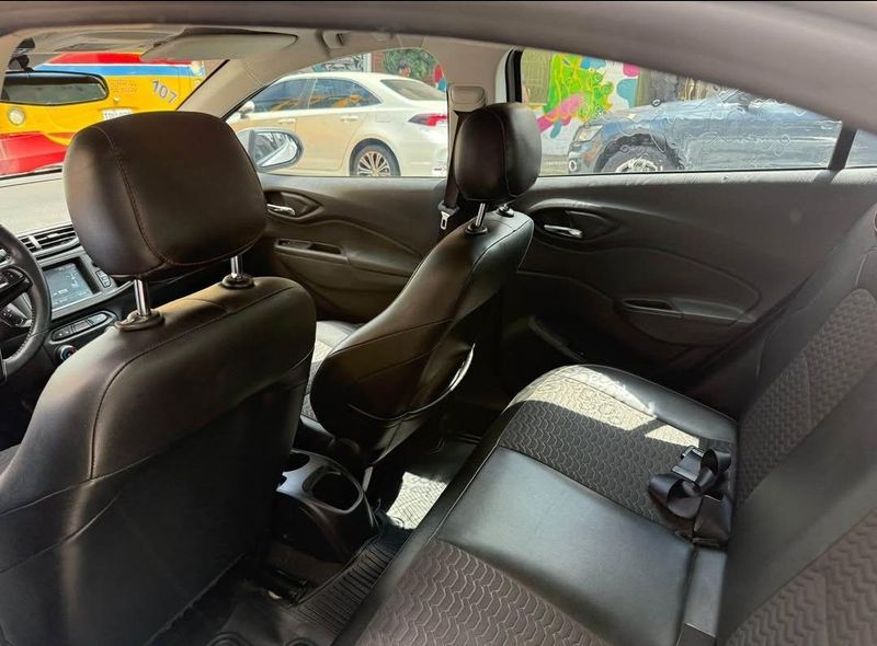 Chevrolet Onix LTZ 2017 - imagen secundaria 2