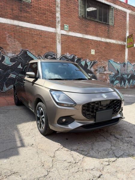 Suzuki Swift glx Hybrid 2025 - imagen secundaria 2