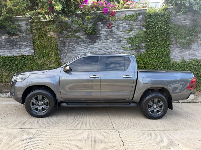 toyota hilux 2022 diésel - imagen secundaria 2