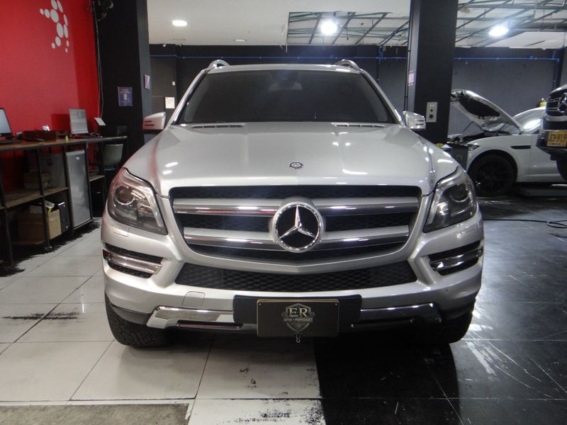 Mercedes Benz GL 500 - imagen secundaria 1
