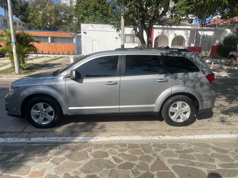 Dodge Journey SE - imagen secundaria 2