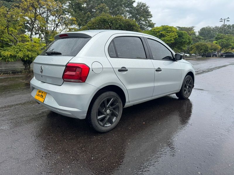 Volkswagen Gol 2021 Confortline MSI Automatico - imagen secundaria 2