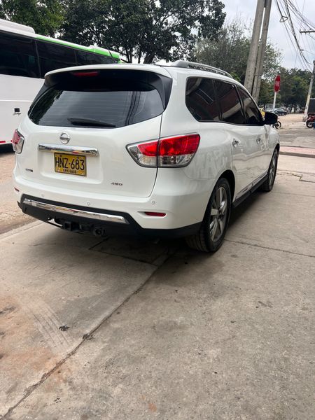 NISSAN PATHFINDER 2014 exclusive - imagen secundaria 2