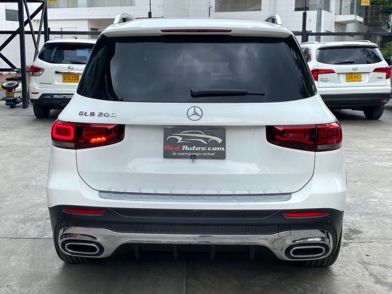 MERCEDES-BENZ GLB 200 2022 AMG LINE 1.3 TURBO - imagen secundaria 2