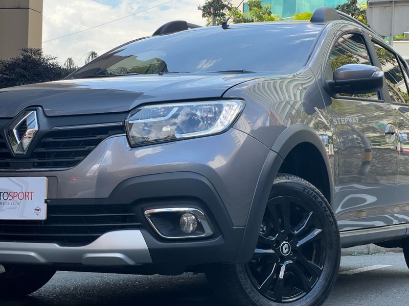 Renault Sandero Stepway Intense 2026 - imagen secundaria 1