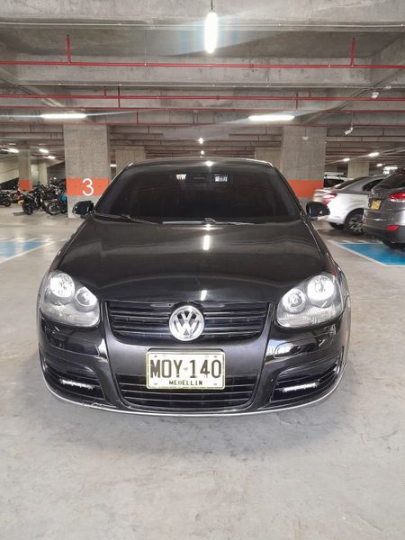 VOLKSWAGEN BORA ACTIVE 2010 AUT - imagen secundaria 1