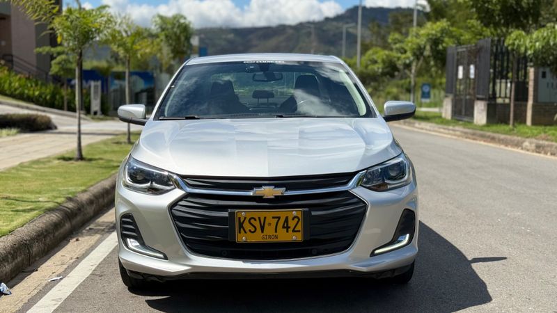 Chevrolet ónix premier turbo 2022 - imagen secundaria 2