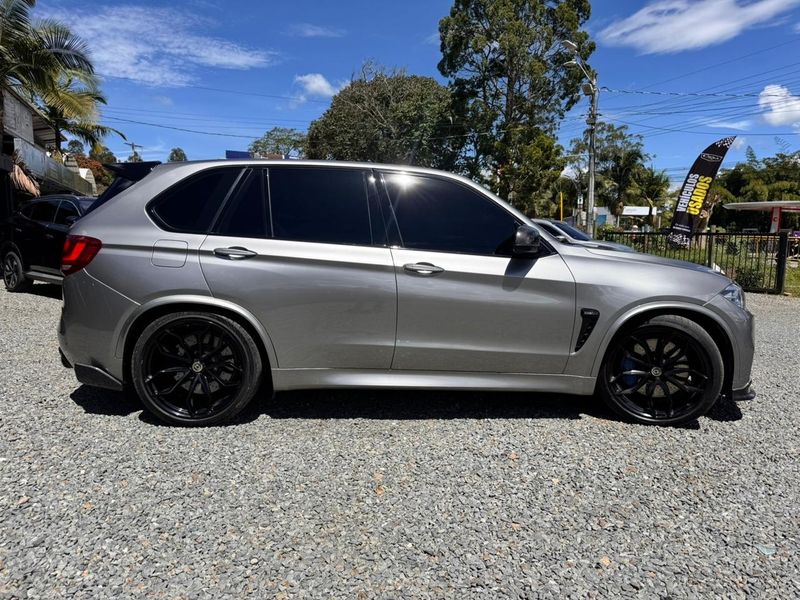 BMW X5 M  2018 - imagen secundaria 2