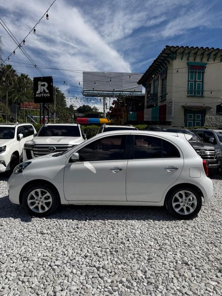 NISSAN MARCH 2018 blindaje 2 - imagen secundaria 2