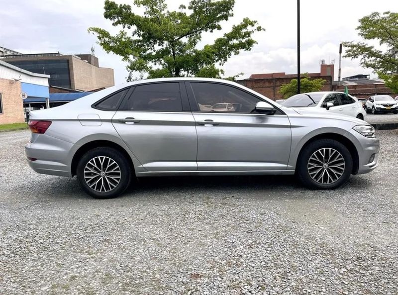 Volkswagen Jetta Comfortline TSI 2020 - imagen secundaria 1