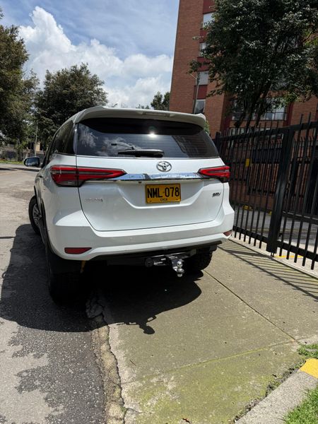 Toyota fortuner SRV suspensión dobinson - imagen secundaria 2