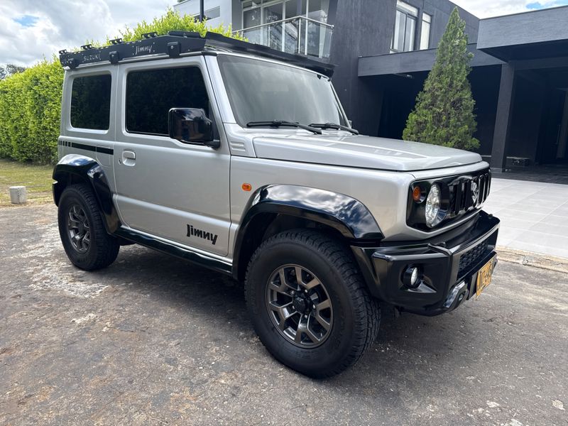Suzuki Jimny 1.4 Glx Aut - imagen secundaria 2