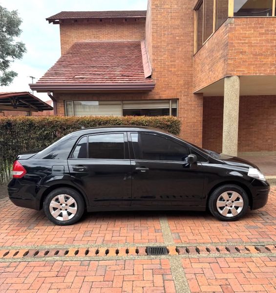 Nissan Tiida 2012 - imagen secundaria 2
