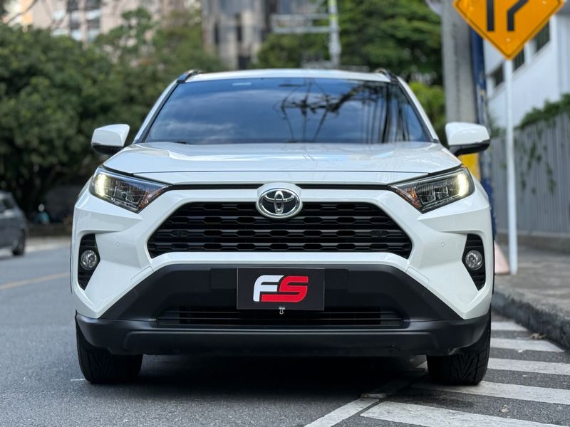 TOYOTA RAV4 XLE 2020 - imagen secundaria 2