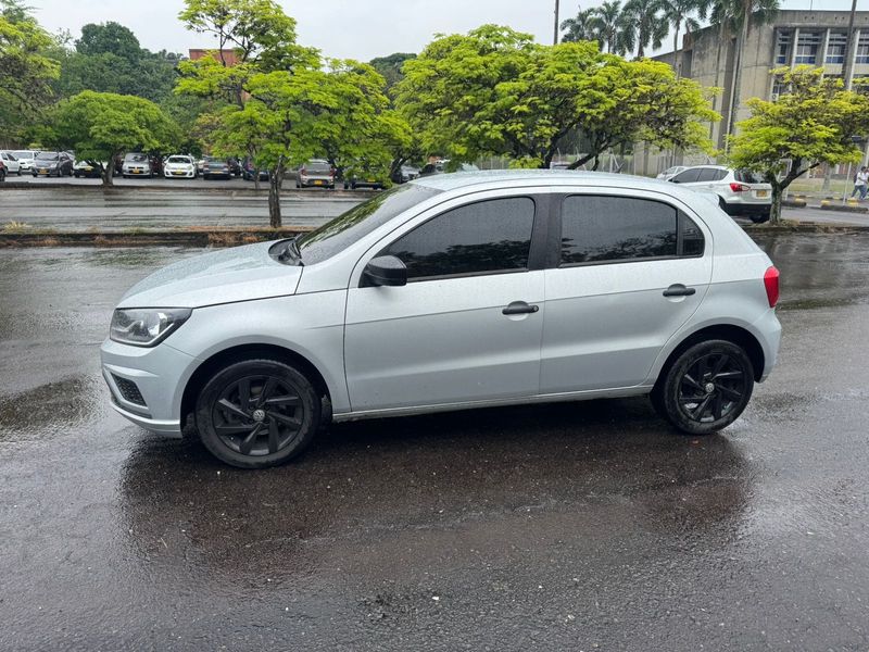 Volkswagen Gol 2021 Confortline MSI Automatico - imagen secundaria 1