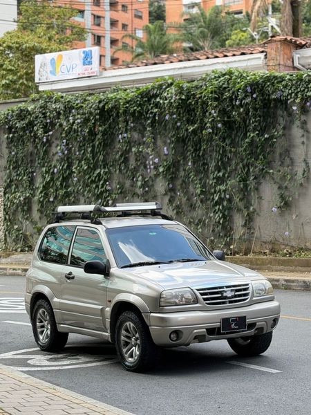 Chevrolet Grand Vitara sport - imagen secundaria 1