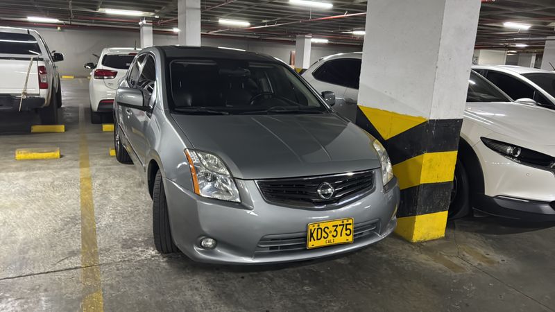 Nissan Sentra 2.0 2010 AT