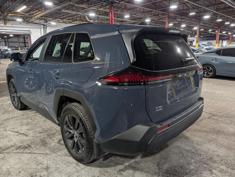 TOYOTA RAV 4 CLOUD STORM BLACK XLE PREMIUM - imagen secundaria 2