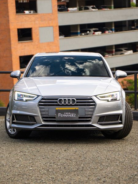 AUDI A4 Sline 2019 - imagen secundaria 1