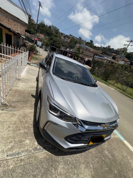Chevrolet Tracker Turbo 2023 - imagen secundaria 2