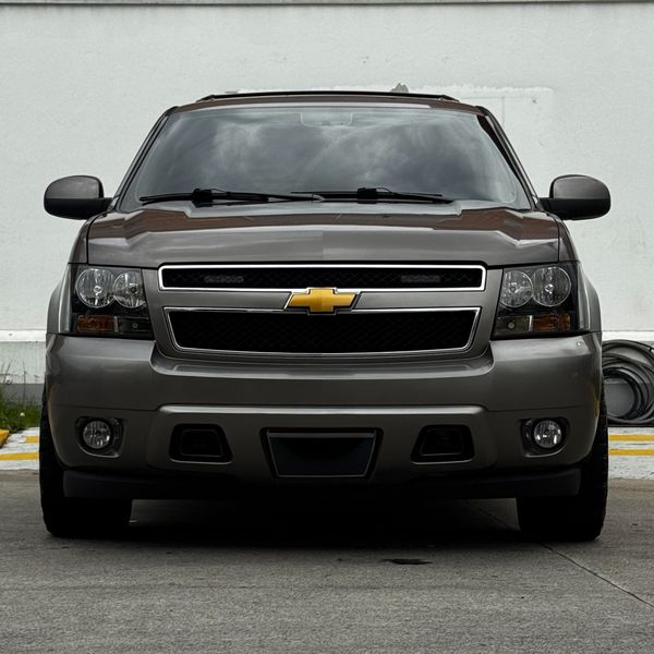 CHEVROLETE SUBURBAN - imagen secundaria 1