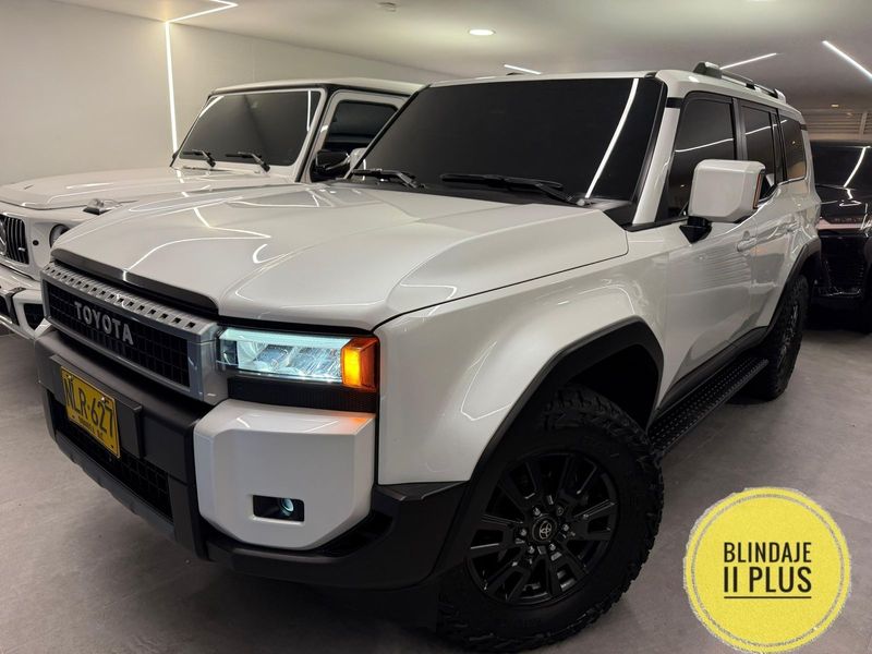 Toyota Prado TXL 2025 - imagen secundaria 1