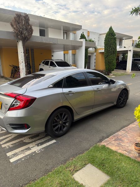 Honda Civic 2.0 EXL 2020 - imagen secundaria 1