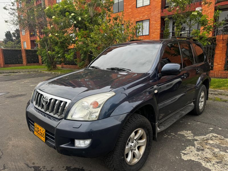 Toyota Land Cruiser Europea 2005 - imagen secundaria 2