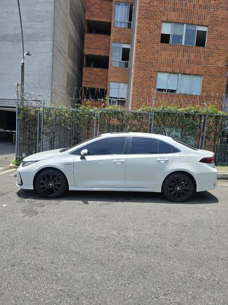 Toyota Corolla Seg Hibrido 2023 - imagen secundaria 2
