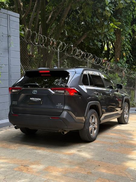 Toyota RAV4 2.5 Le Hev 4X4 - imagen secundaria 2
